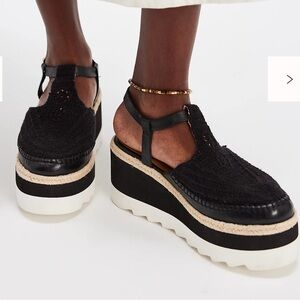 Free People Morning in Mykonos Crochet Platform Wedge Black sz 7 NWT